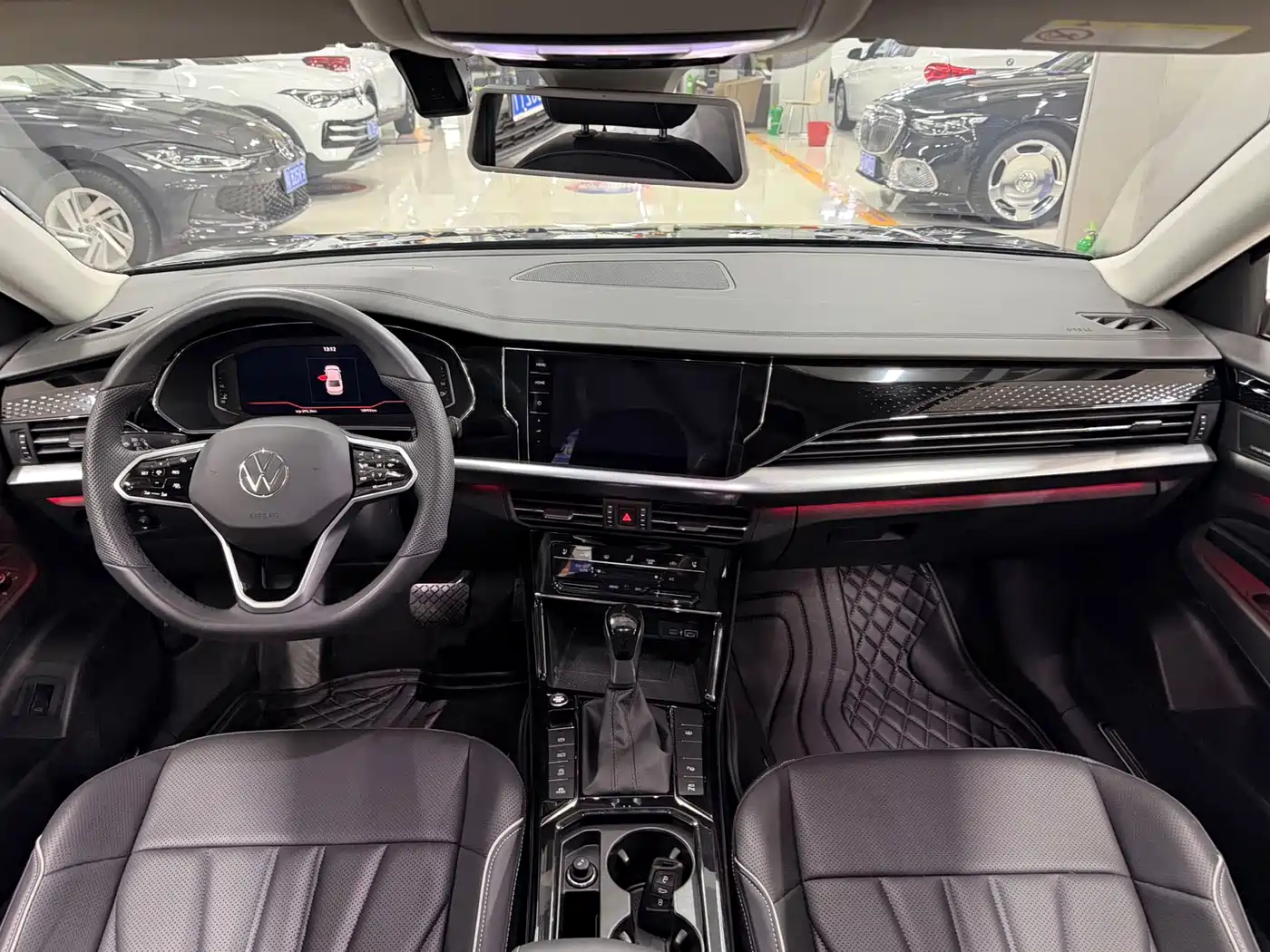 Volkswagen Passat 2023 380TSI Flagship Edition фото 7