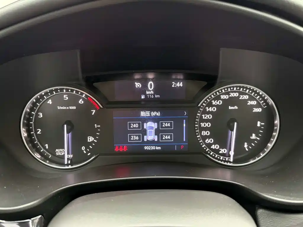 Photo 15 - Cadillac XT4