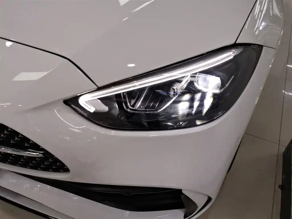 Mercedes-Benz C-Class 2023 Facelift II C 260 L Night Edition фото 18