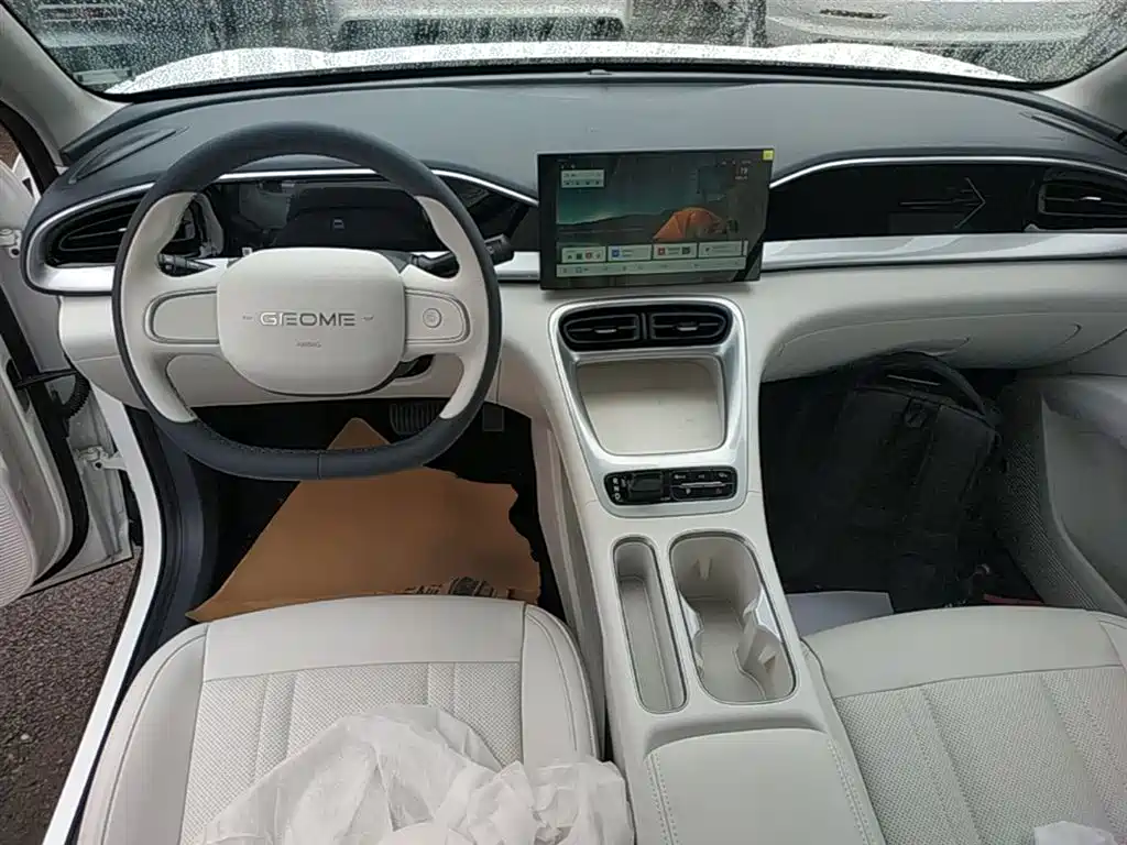 Geely Galaxy Starry Wish 2026 Edition 310km Youth Version фото 10
