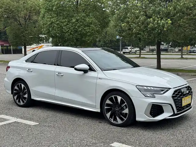 Audi A3 2022 A3L Limousine 35 TFSI Style Sport — фото 3