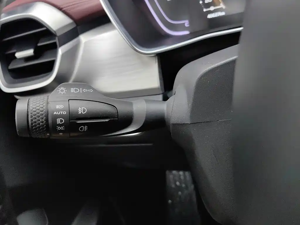 Geely Binyue 2019 2019 Sport 260T DCT Battle China VI