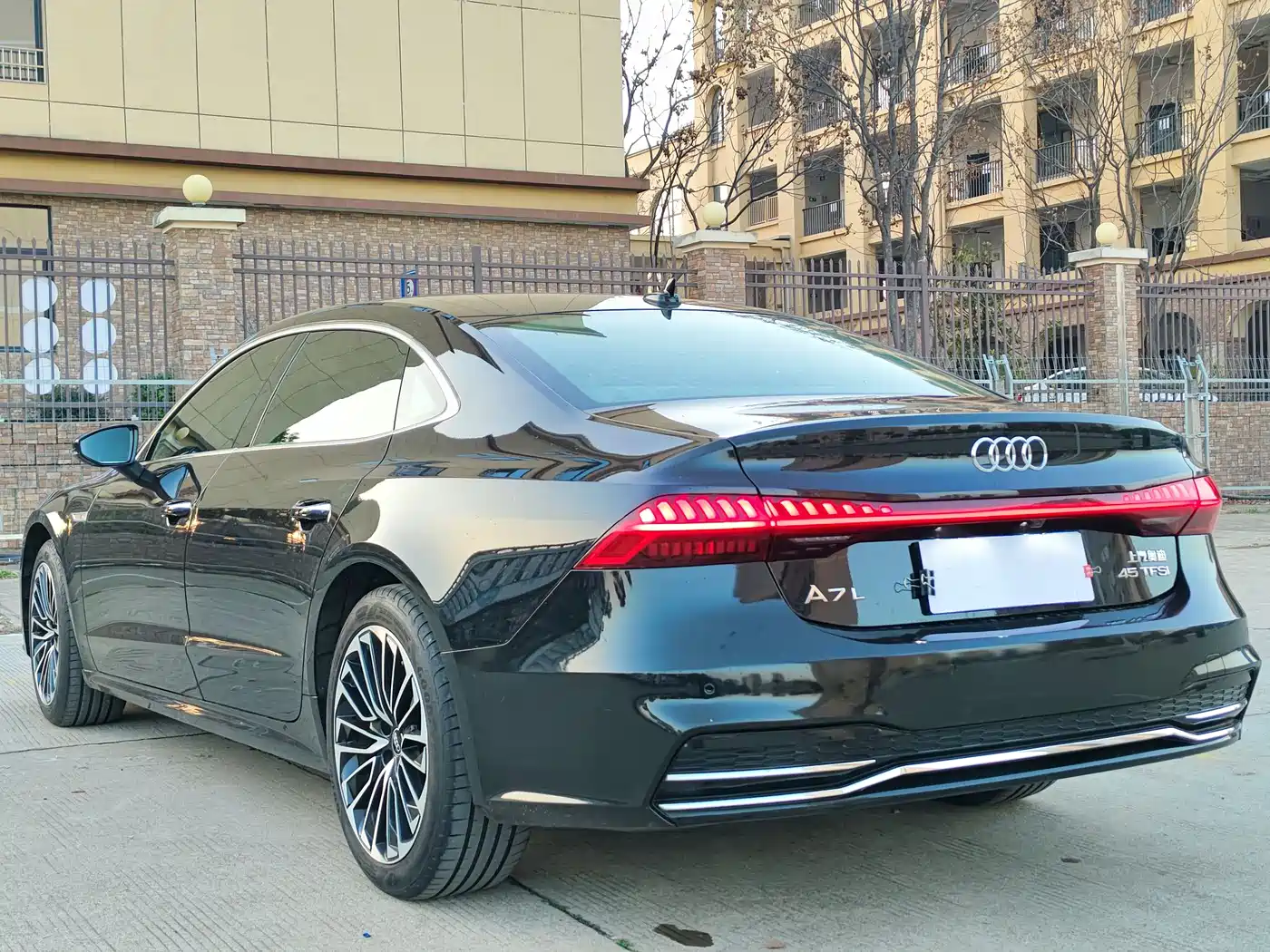 AUDI A7L