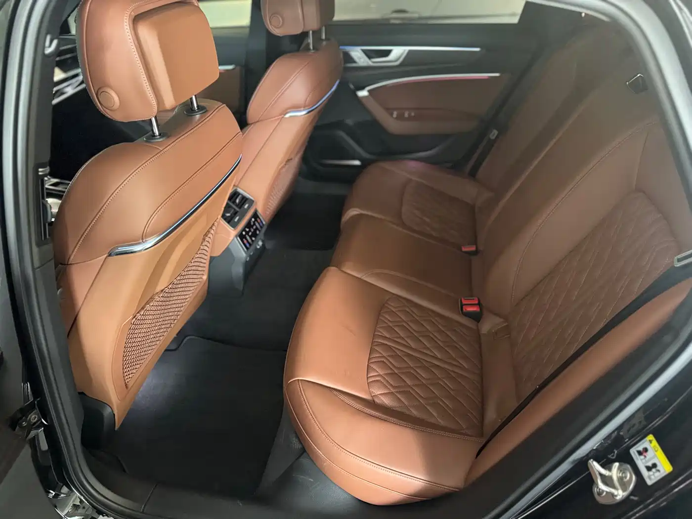 Audi A6L 2025 55 TFSI quattro Exclusive Sport фото 10