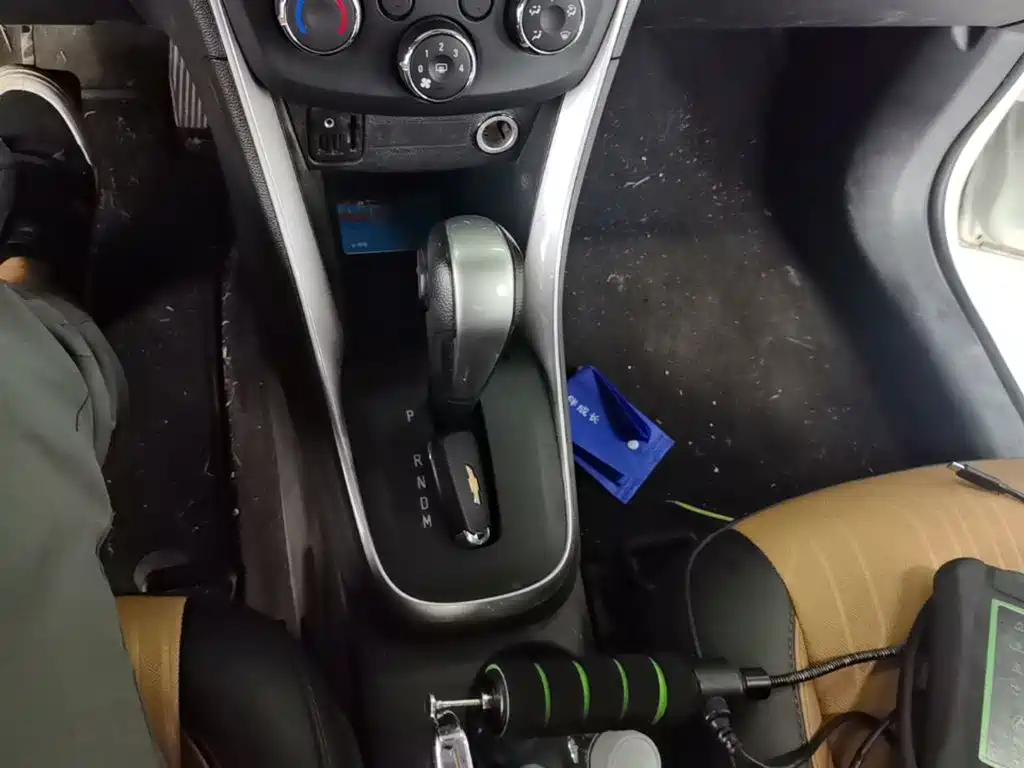 Photo 14 - Chevrolet Trax