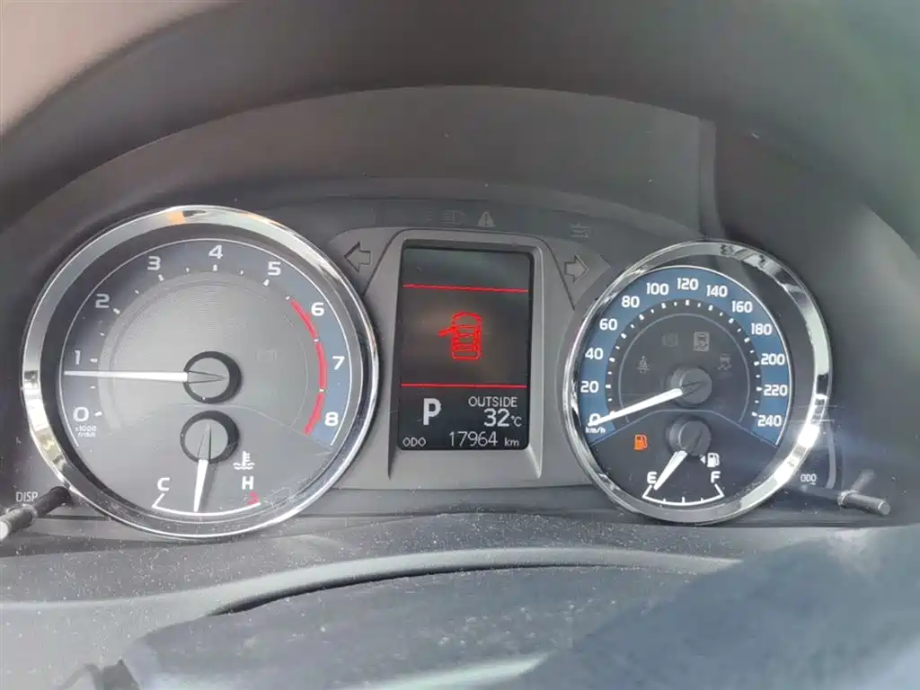 Toyota Corolla 2017 Facelift 1.2T S-CVT GL-i фото 18