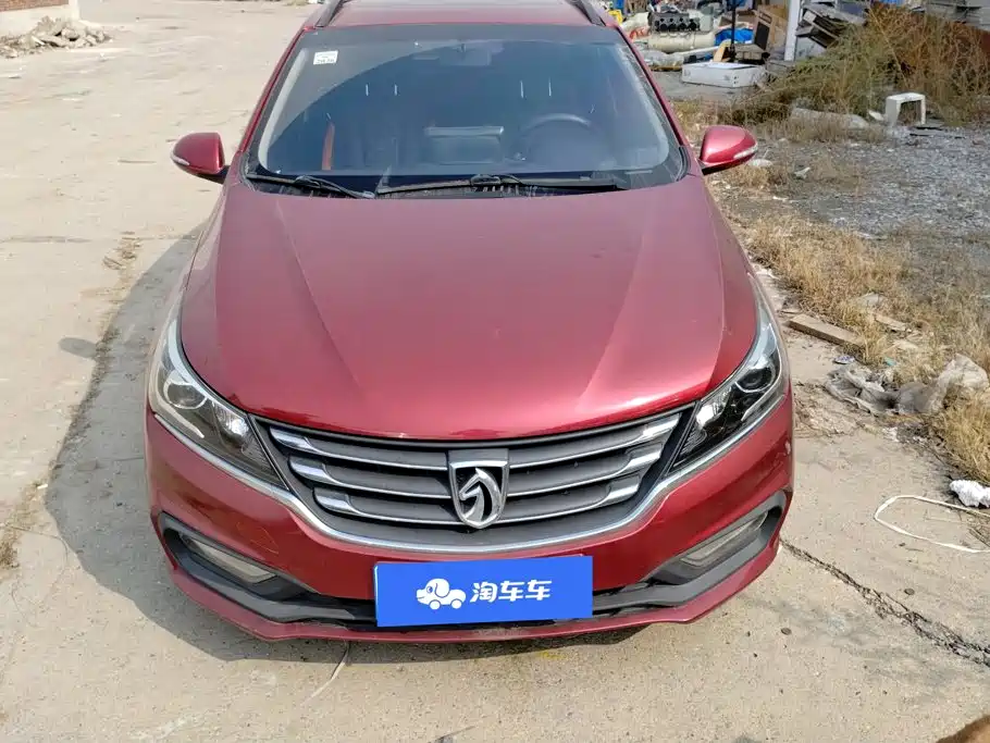 Photo 2 - Baojun 310