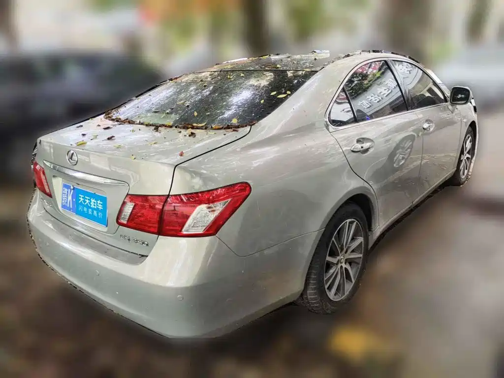 Фото 2 - Lexus ES