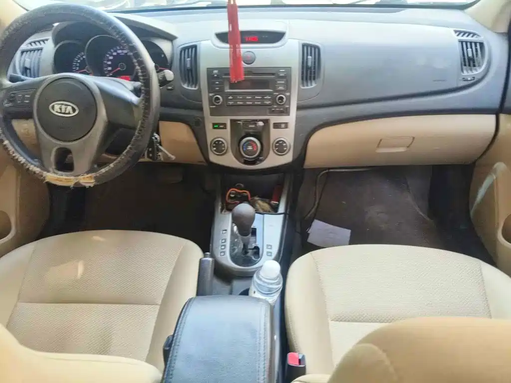Kia Forte 2009 2009 1.6L AT GL