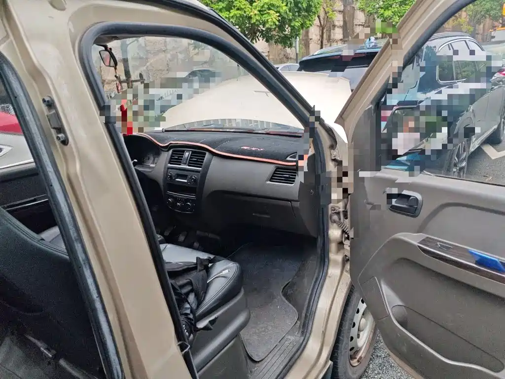 Wuling Motors Wuling Rongguang 2020 2020 1.2L S Basic Model China VI