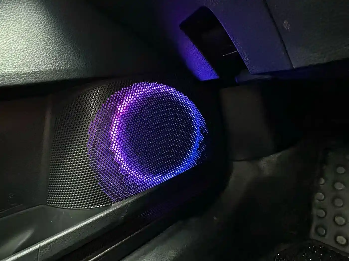Toyota Avalon 2019 Hybrid 2.5L XLE Premium Edition China V фото 6