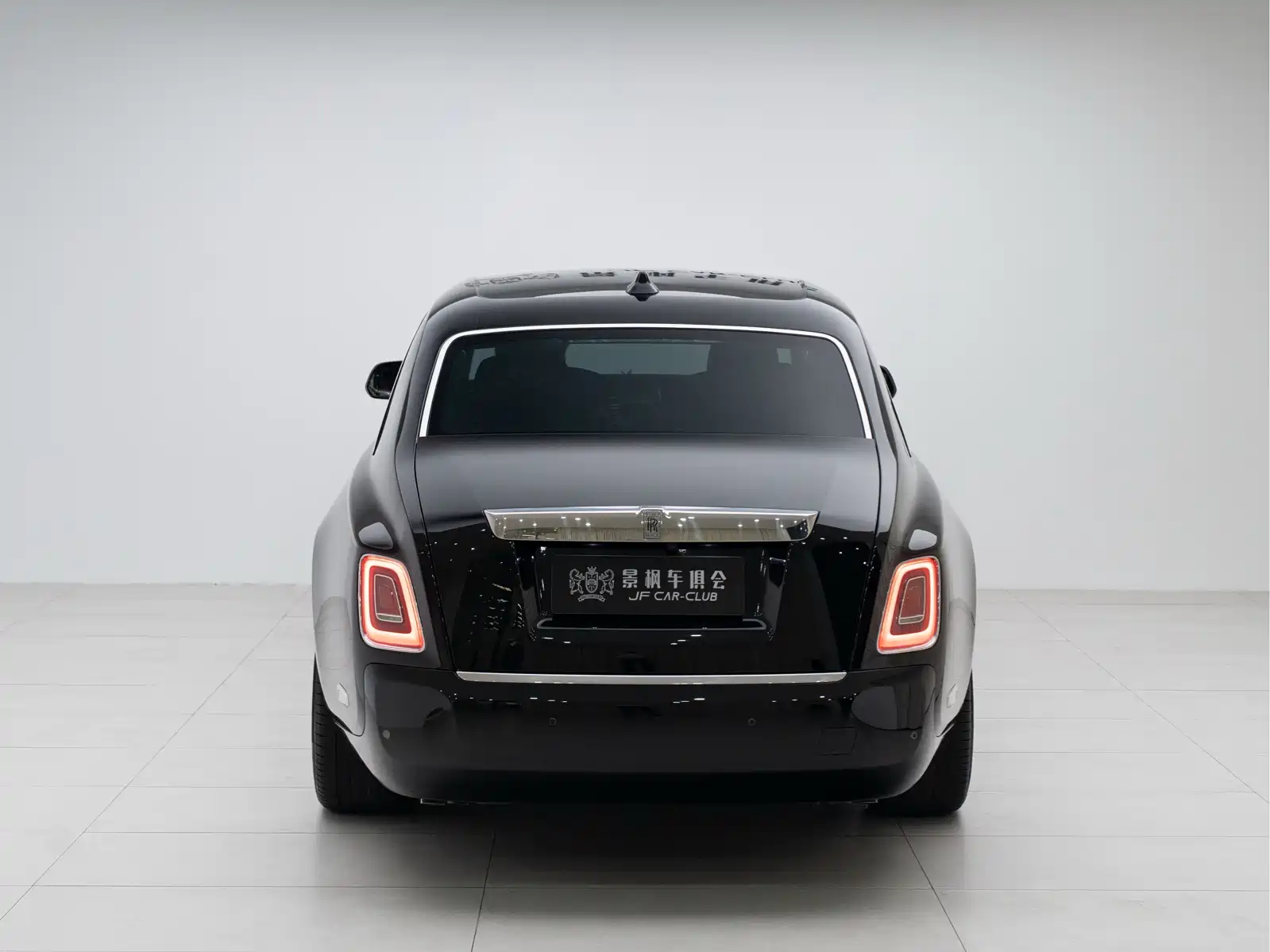 Фото 5 - Rolls-Royce Phantom