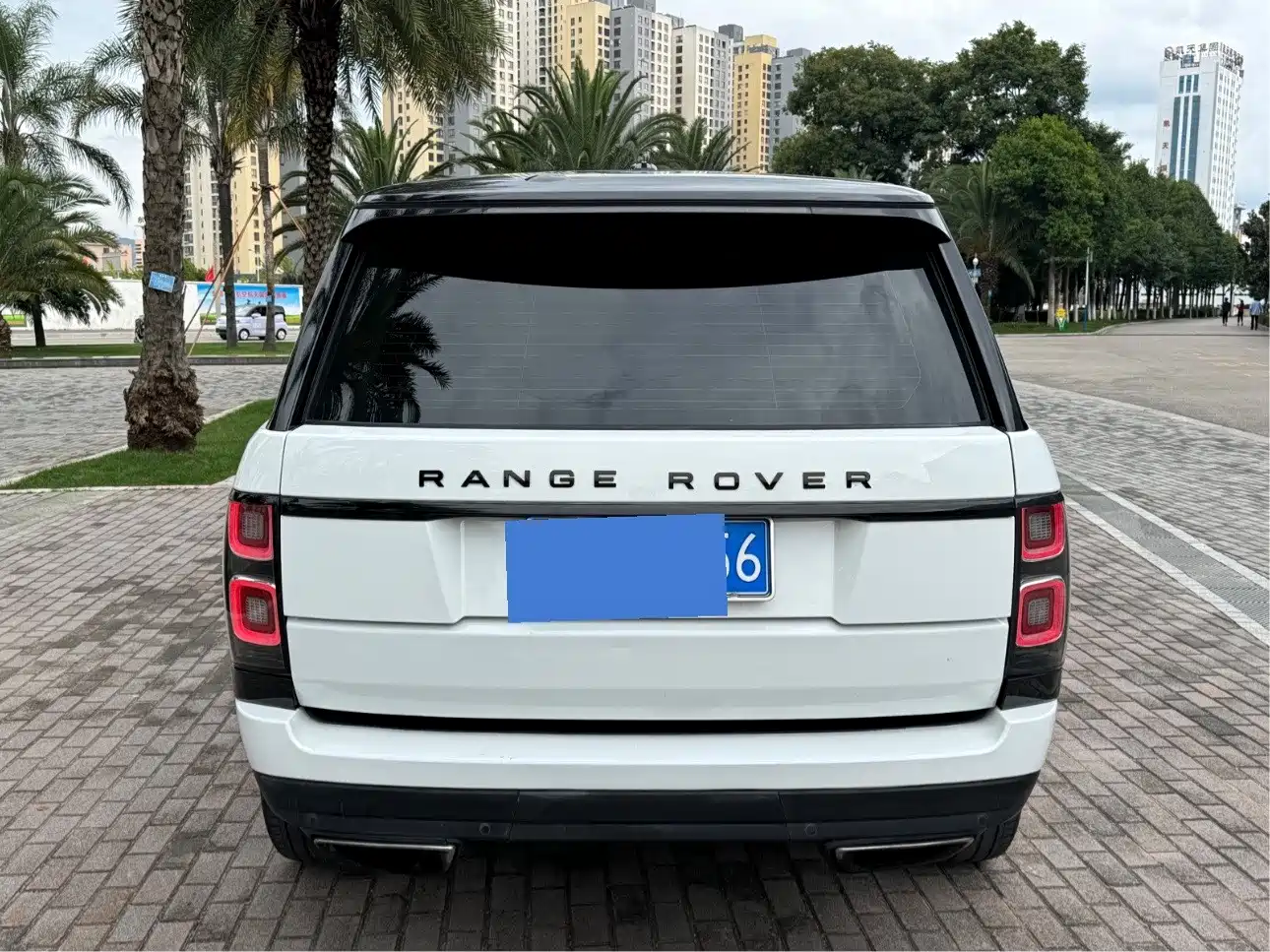 Land Rover Range Rover 2015 3.0 TDV6 Vogue фото 5