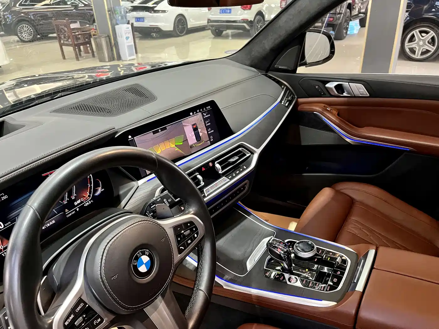 BMW X7 2021 xDrive40i Premium M Sport Package фото 13