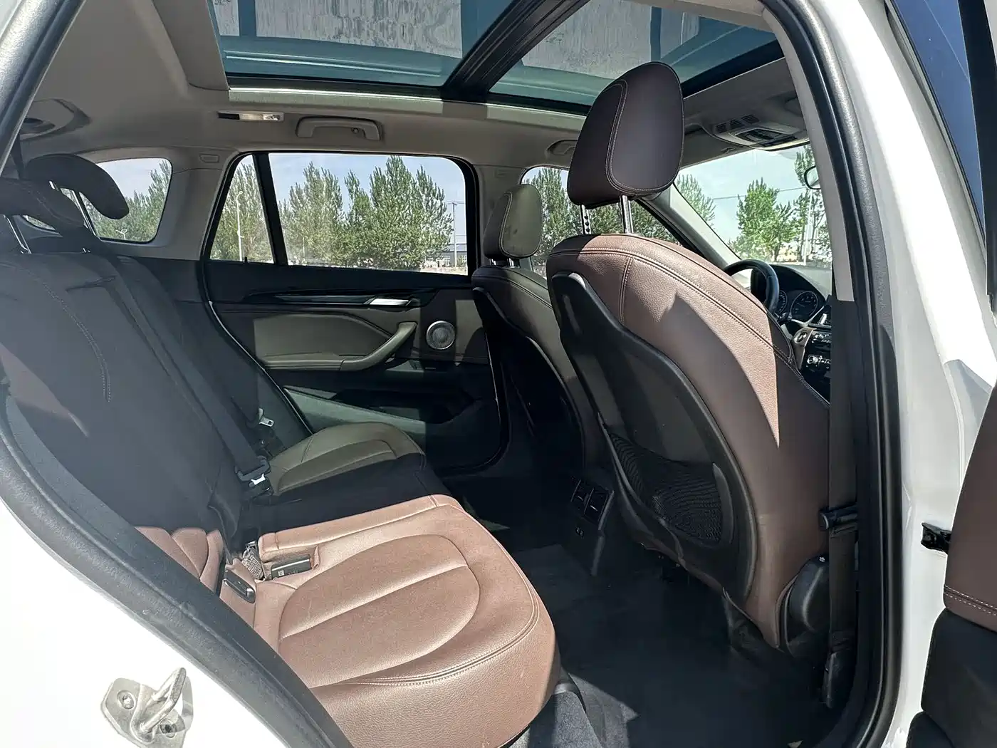 BMW X1 2022 sDrive20Li Premium фото 17