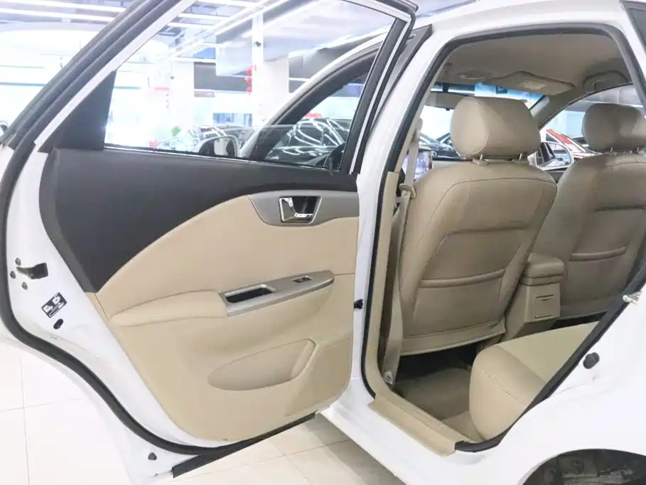 Фото 12 - Buick Excelle