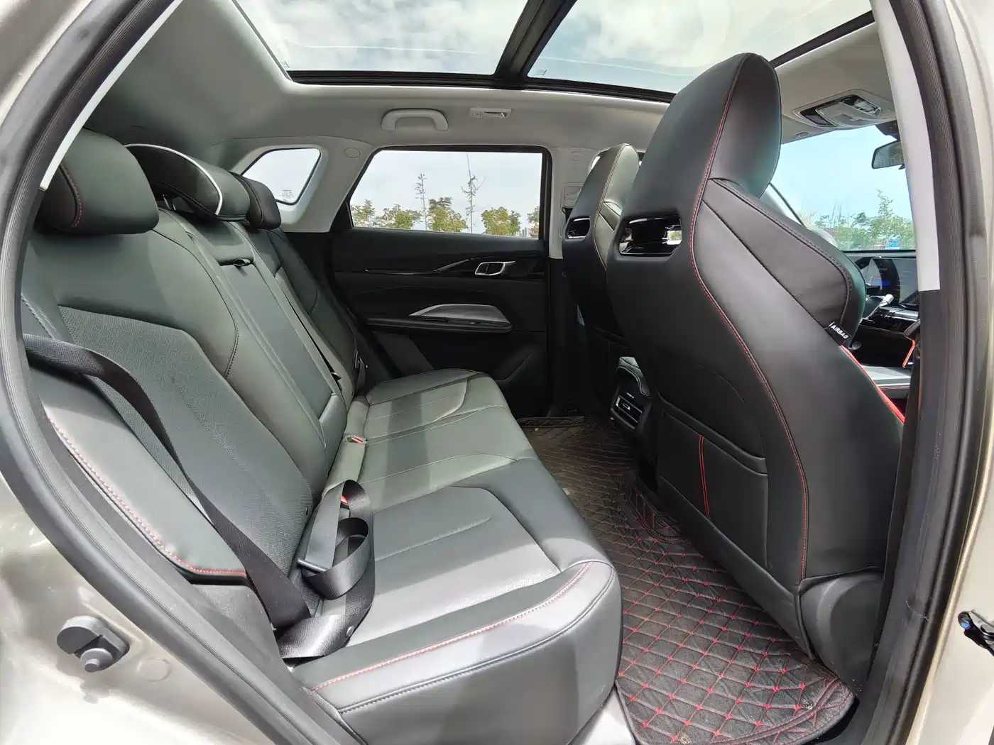Changan Oshan Z6 2022 2022 Blue Whale 1.5T DCT Intelligent Leader