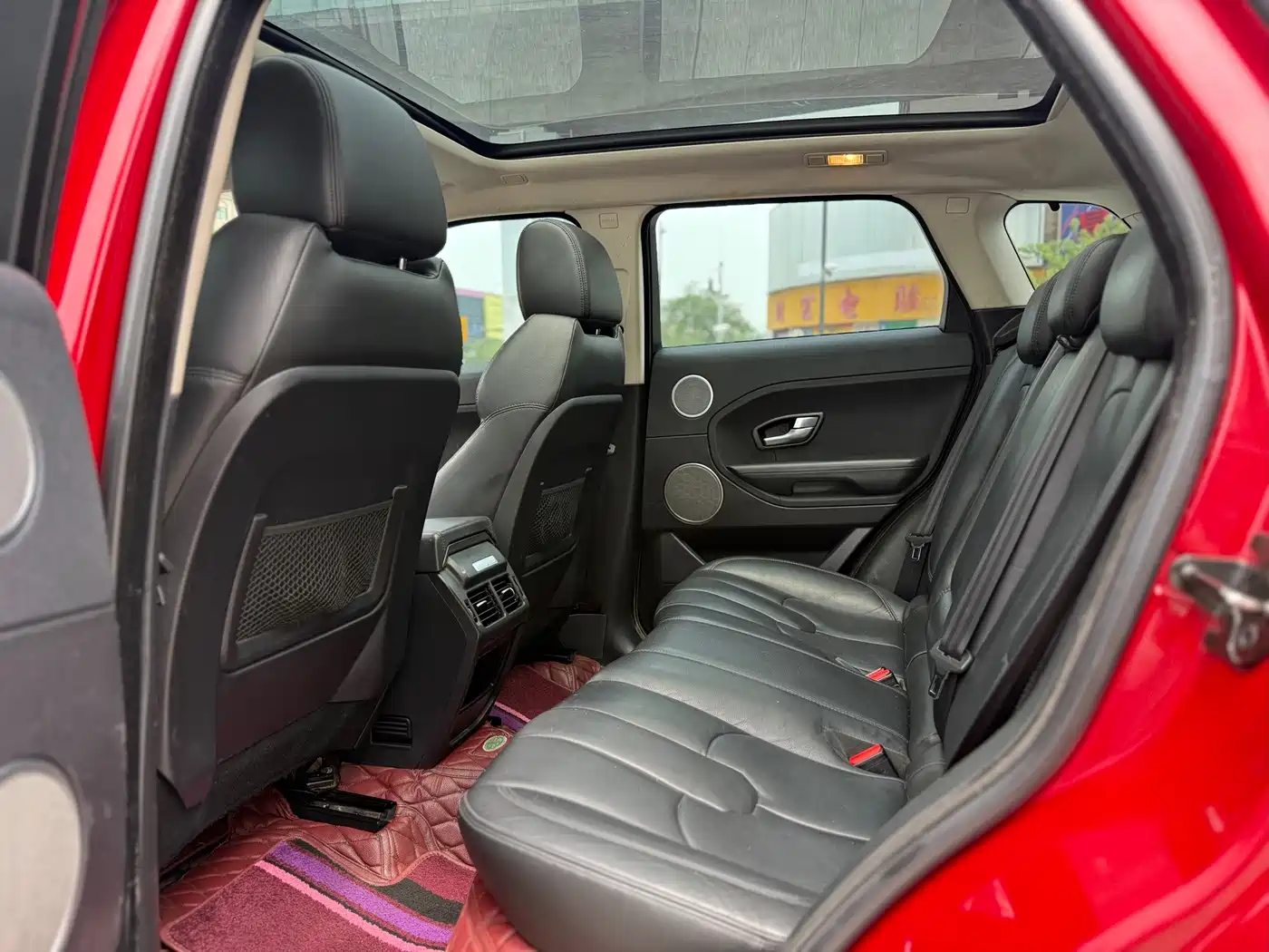 Photo 13 - Land Rover Range Rover Evoque