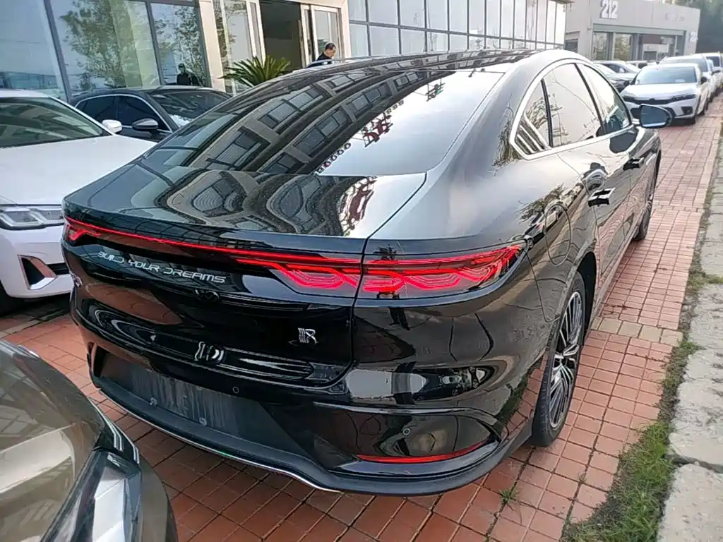 Фото 6 - BYD Han