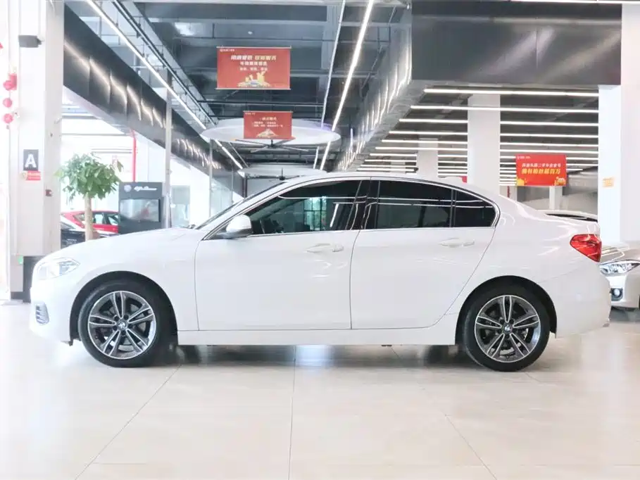 BMW 1 Series 2020 Model 120i Fashion Style фото 3