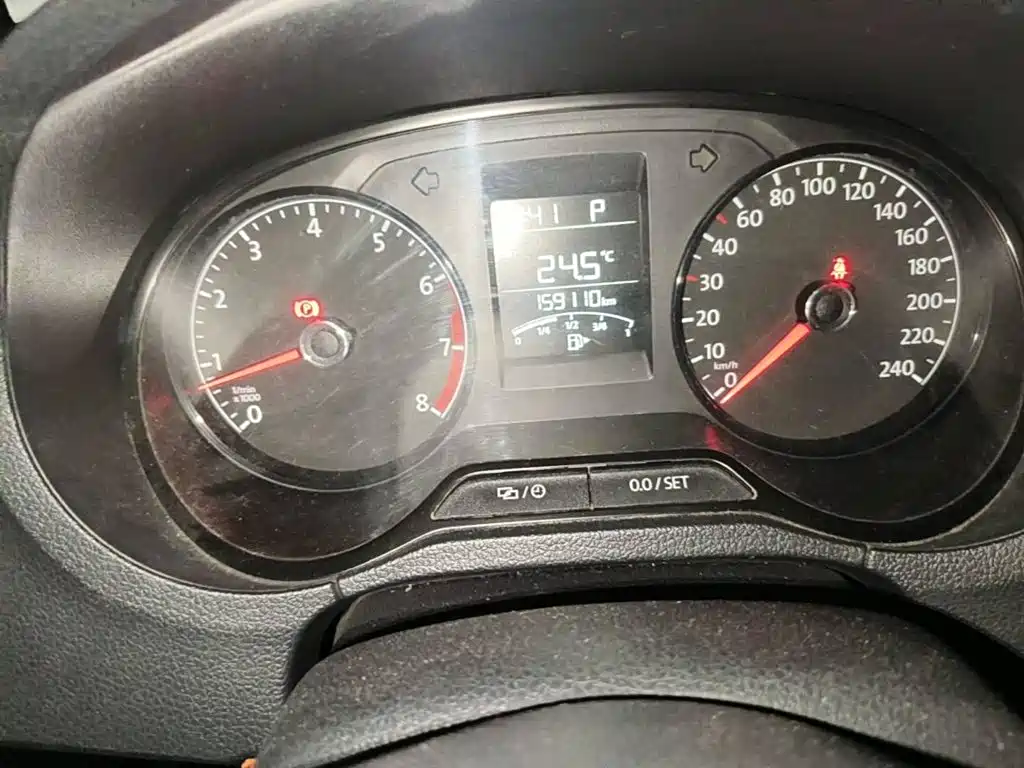 Photo 4 - Volkswagen Polo