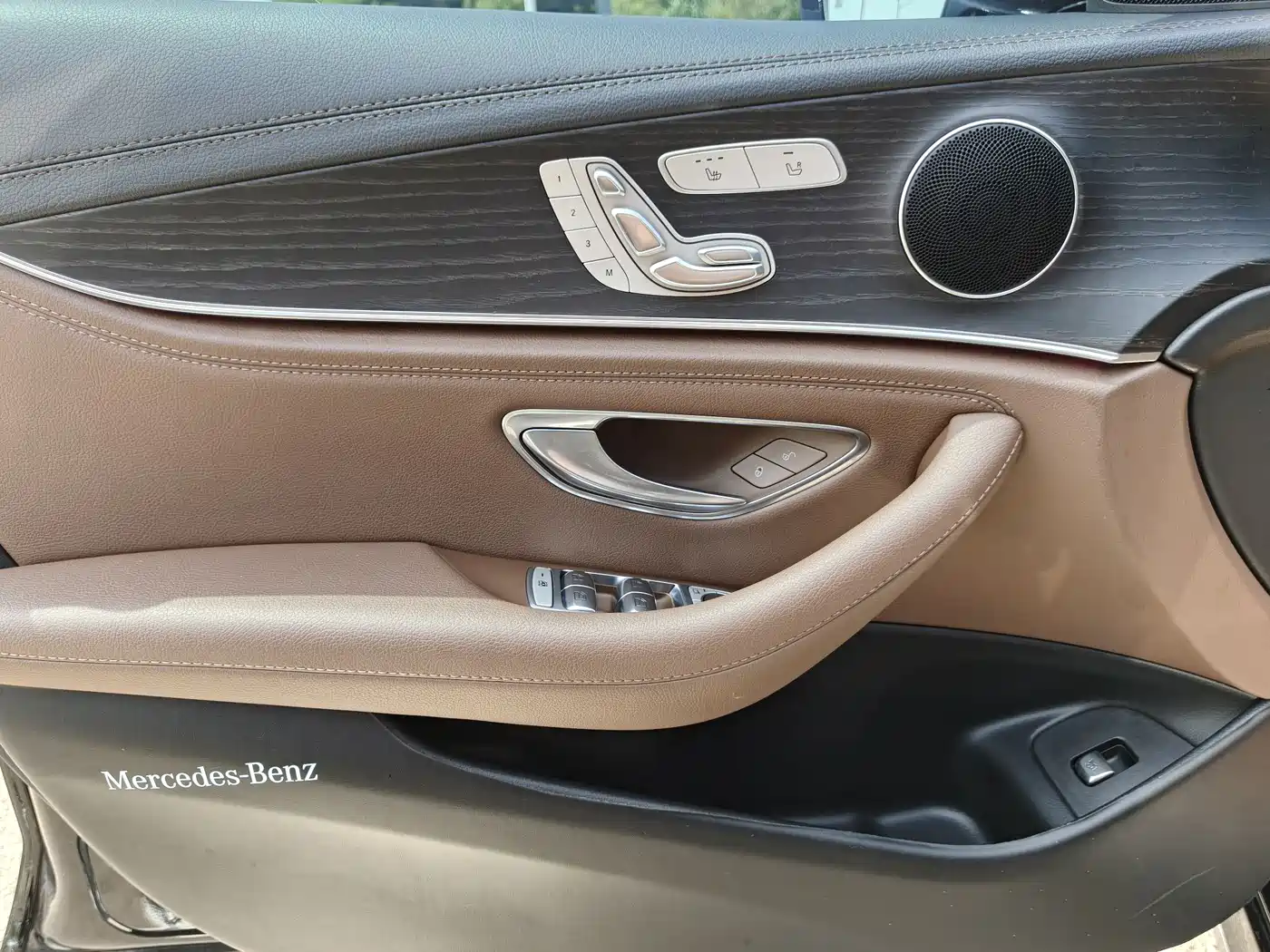Mercedes-Benz E-Class 2021 Facelift E 300 L Sport Fashion фото 15