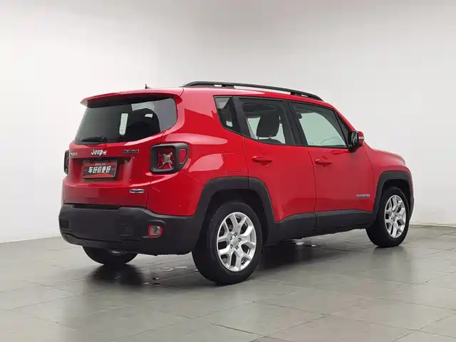 Jeep Renegade 2016 1.4T Automatic Power Edition — фото 2