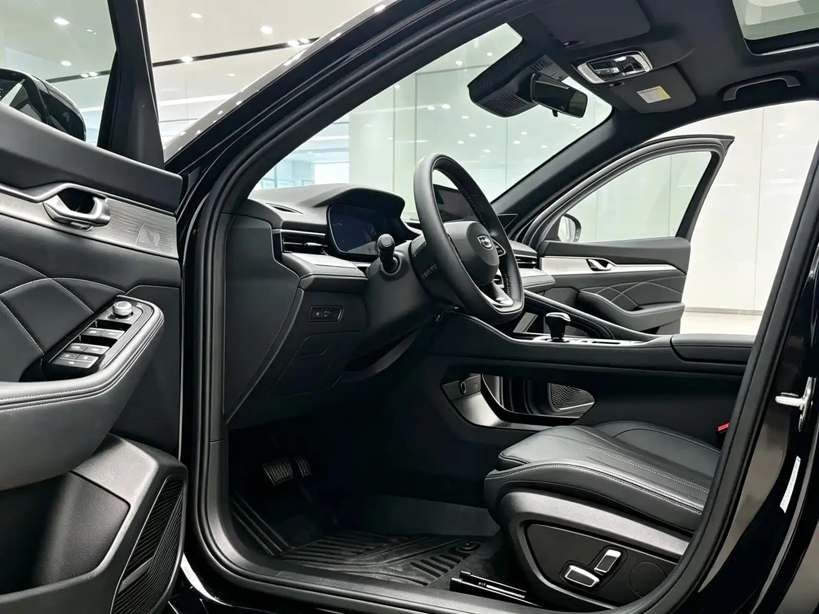 Фото 4 - Geely Preface