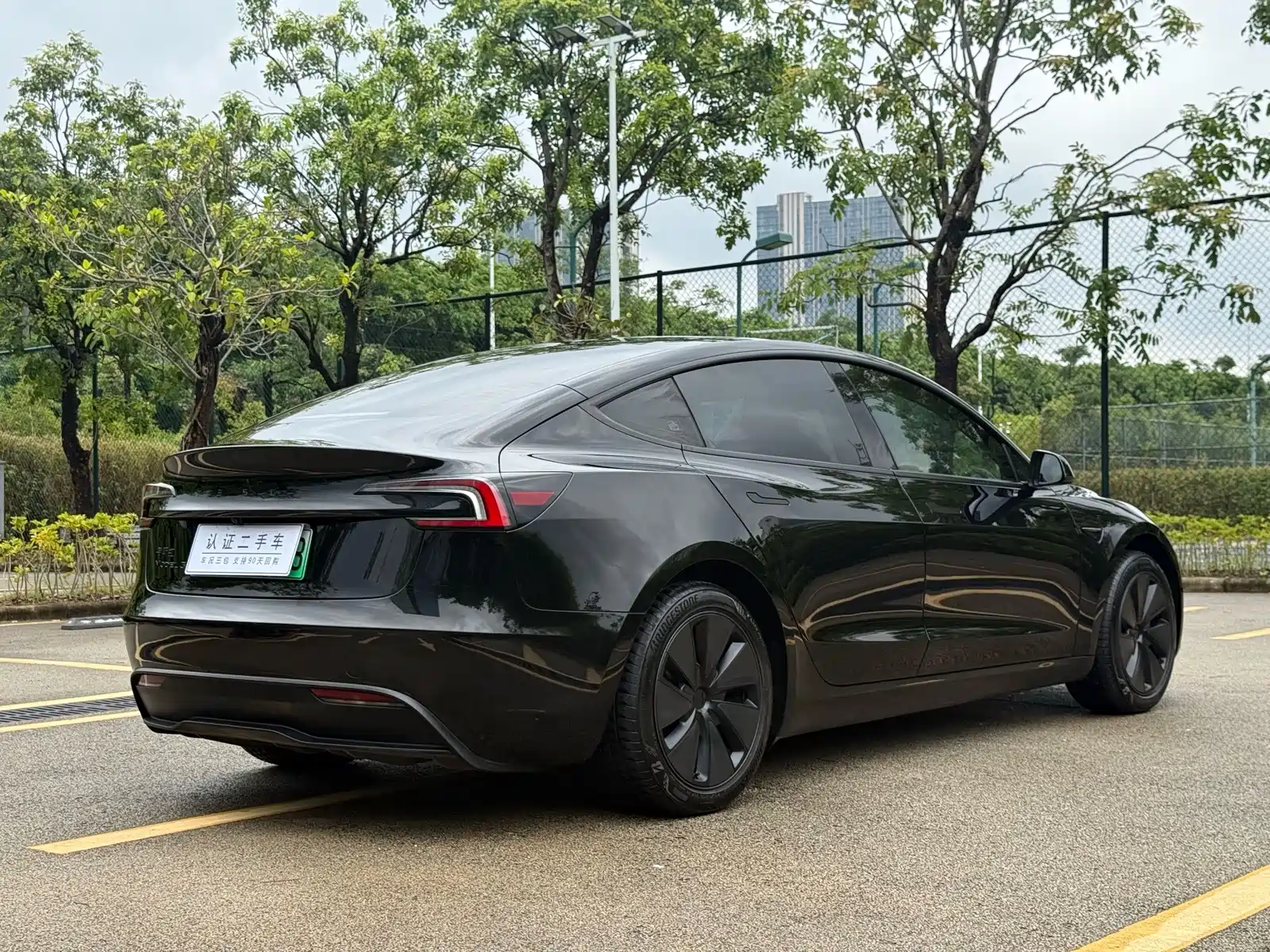 Фото 11 - Tesla Model 3