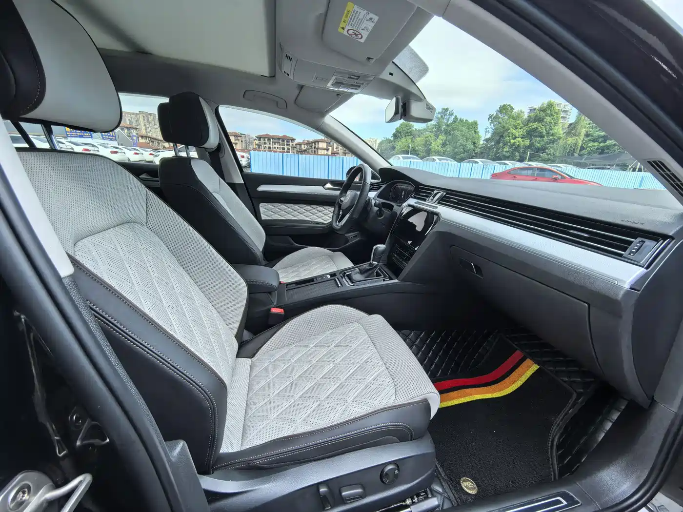 Volkswagen Magotan 2025 2025 Popular Edition 330TSI DSG Luxury