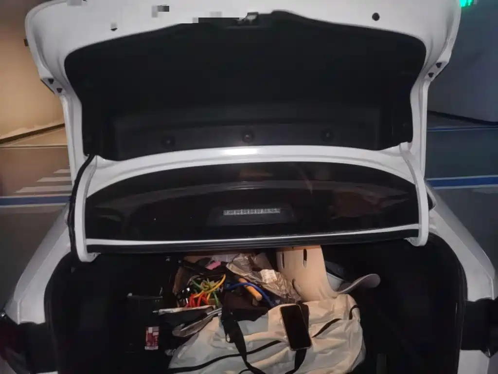 Photo 10 - Toyota Corolla