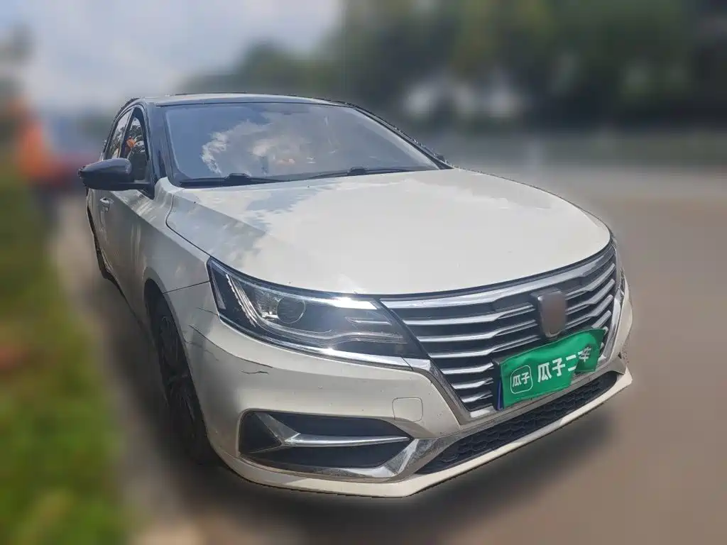 Roewe i6 2022 2020 PLUS 1.6L CVT 4G Connected Glory Flagship Edition