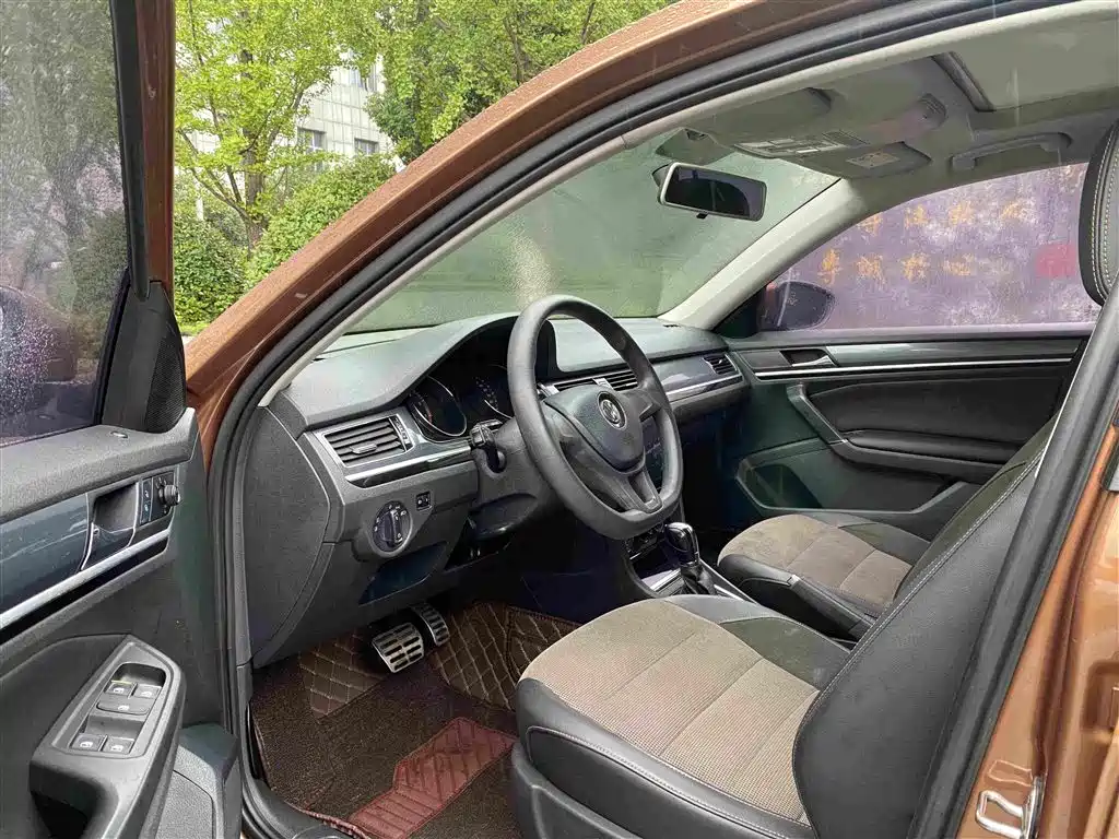 Volkswagen C-TREK 2018 2017 1.6L Automatic Comfort