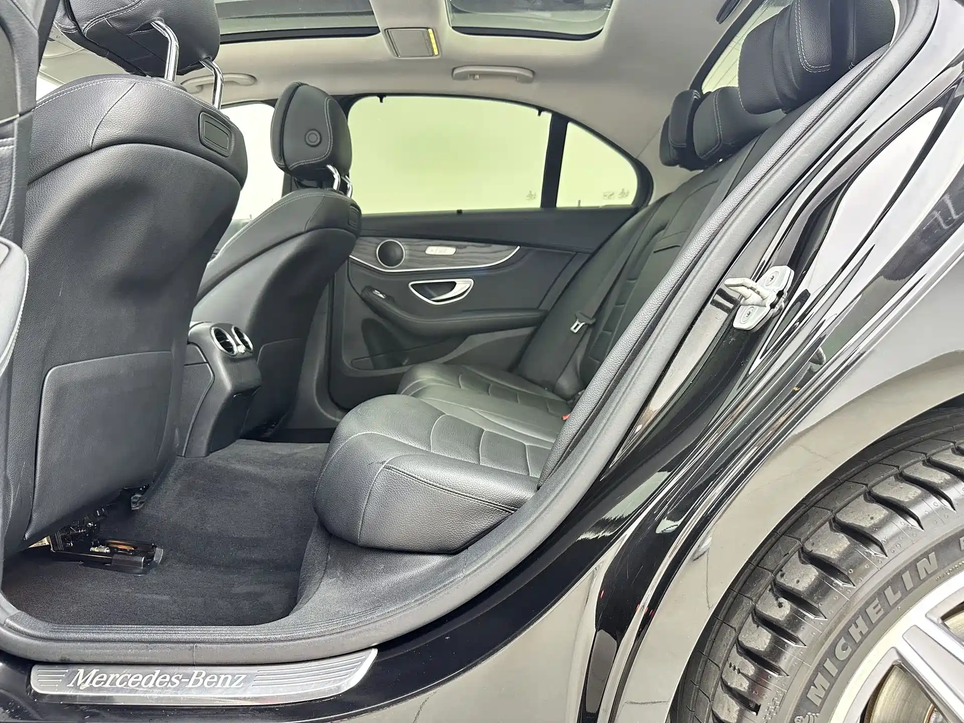 Фото 14 - Mercedes-Benz C-Class