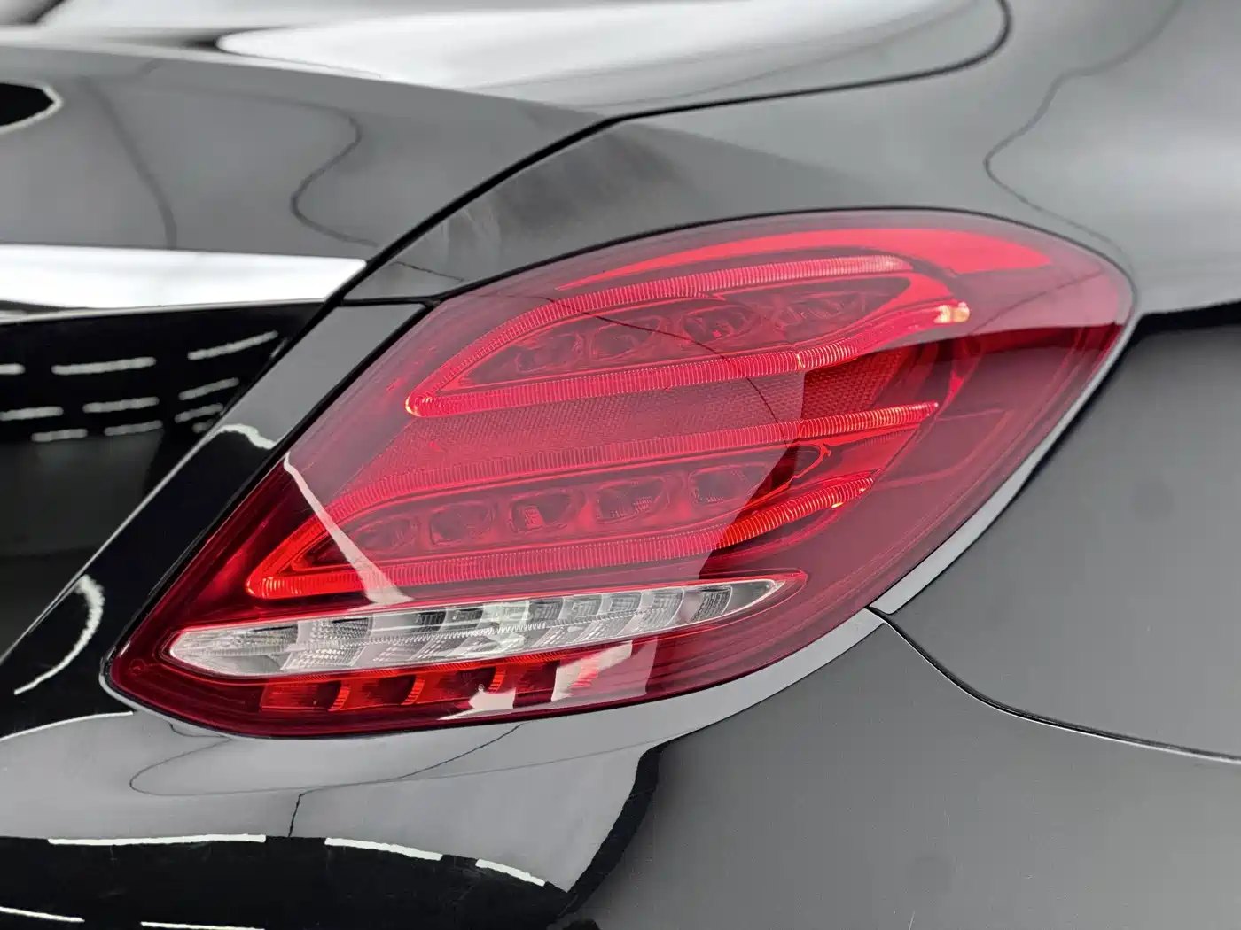 Mercedes-Benz C-Class 2015 2015 C 200 L 4MATIC