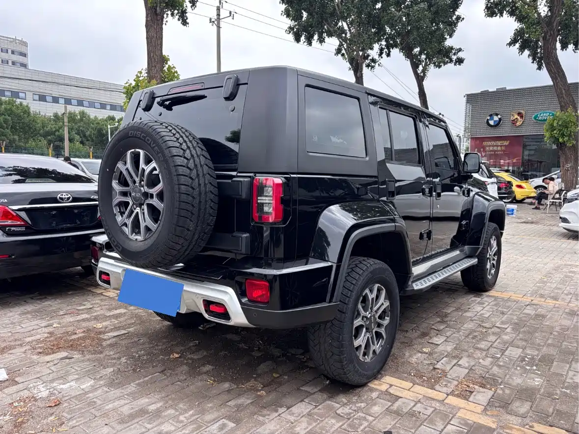 BAIC ORV Beijing Offroad BJ40 2023 2.0T Auto 4WD Urban Hunter Knight Edition фото 3