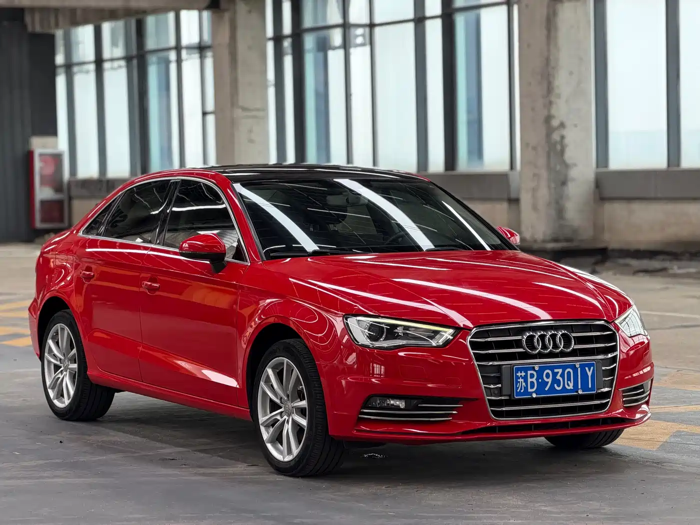 Audi A3 2016 Limousine 35 TFSI Leadership фото 3
