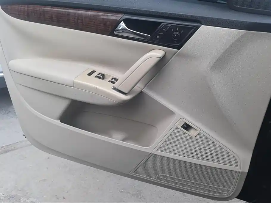 Volkswagen Lavida 2013 Facelift 1.4TSI DSG Comfort фото 7