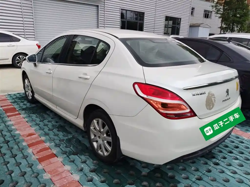Peugeot 308 2014 Model Joy Edition Classic 1.6L Automatic Trend Style фото 5