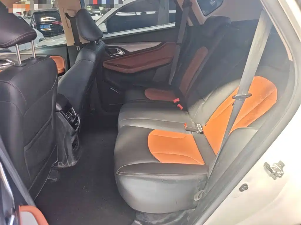 Baojun 560 2015 2015 1.8L Manual Elite