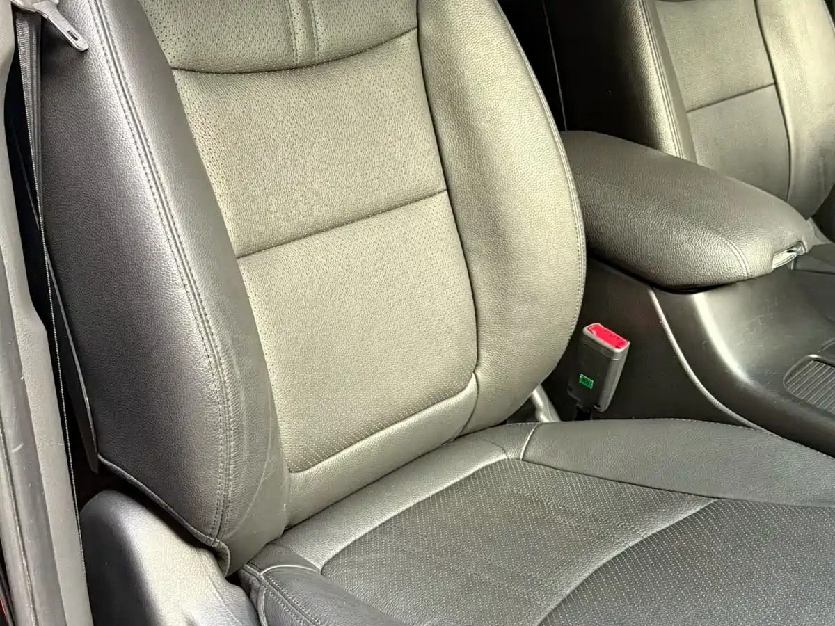 Kia Sorento 2013 2.2T 5-seat Diesel Luxury Edition фото 8