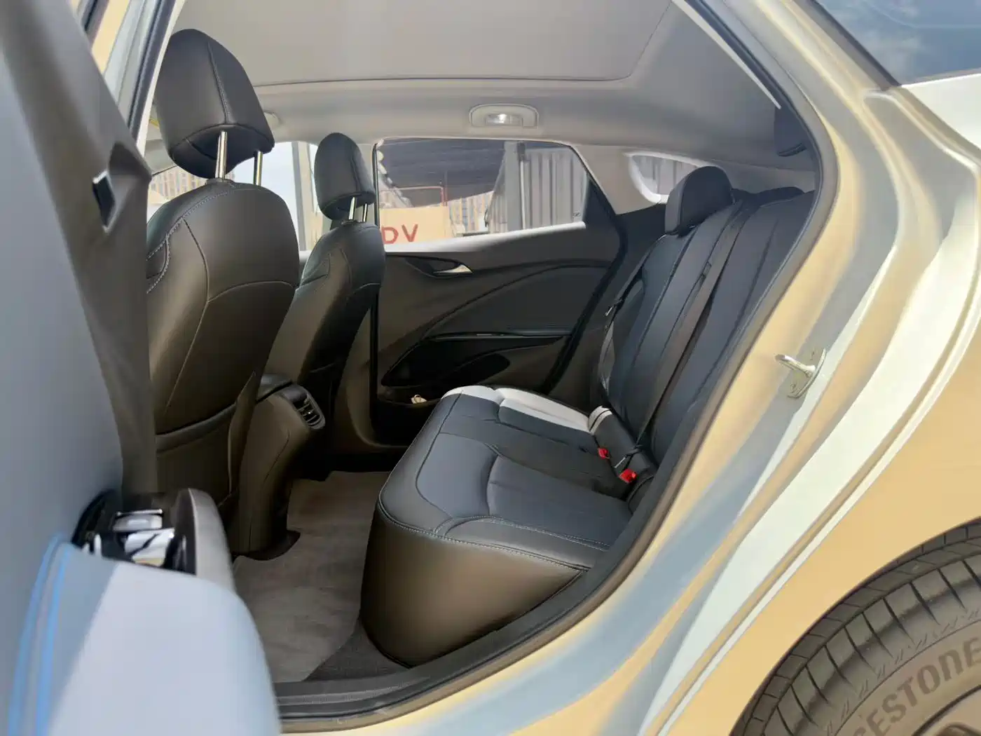 Buick Velite 6 2024 2024 Model 430km Premium Edition