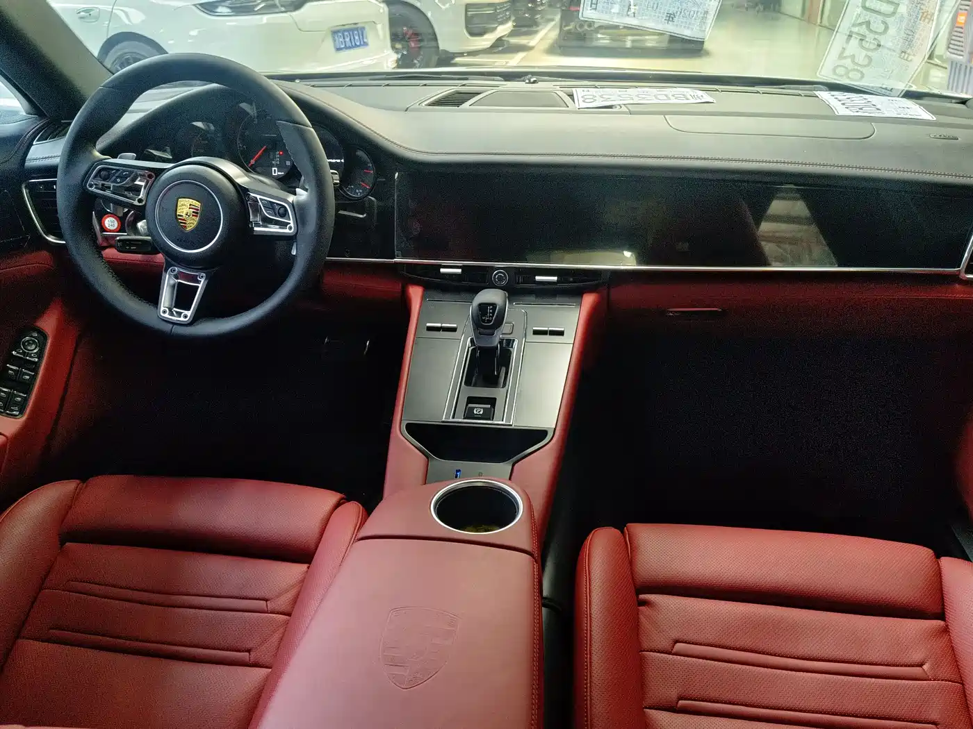 Porsche Panamera 2014 Panamera 4 Executive 3.0T фото 7
