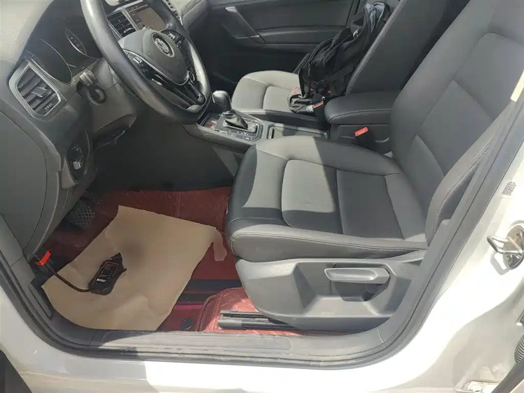 Volkswagen Golf Sportsvan 2019 280TSI Automatic Curiosity Edition China V фото 8