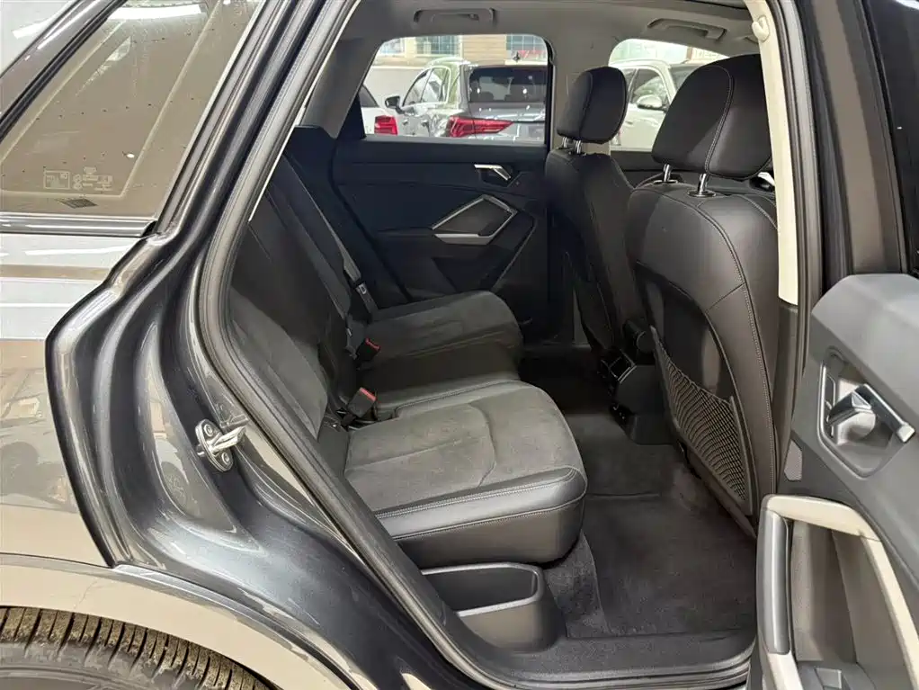 Audi Q3 2023 35 TFSI Fashion Dynamic (1.4T) фото 22