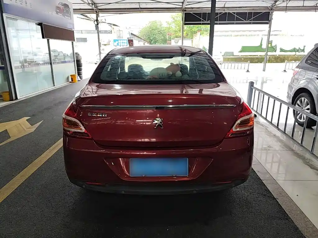Peugeot 308 2015 2014 Model Joy Edition Classic 1.6L Manual Superior Style