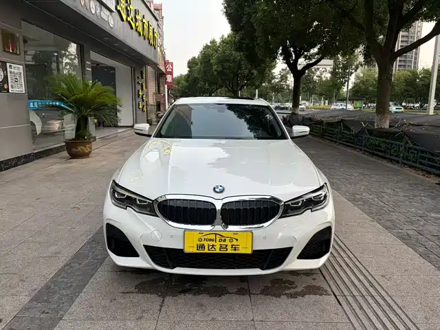 BMW 3 Series 2021 Second Facelift 320Li M Sport Package — фото 1