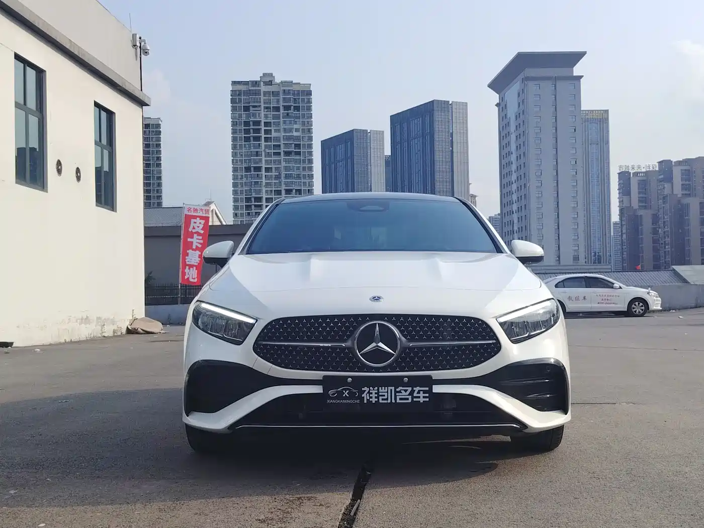 Mercedes-Benz A-Class 2024 A 200 L Fashion Edition фото 2