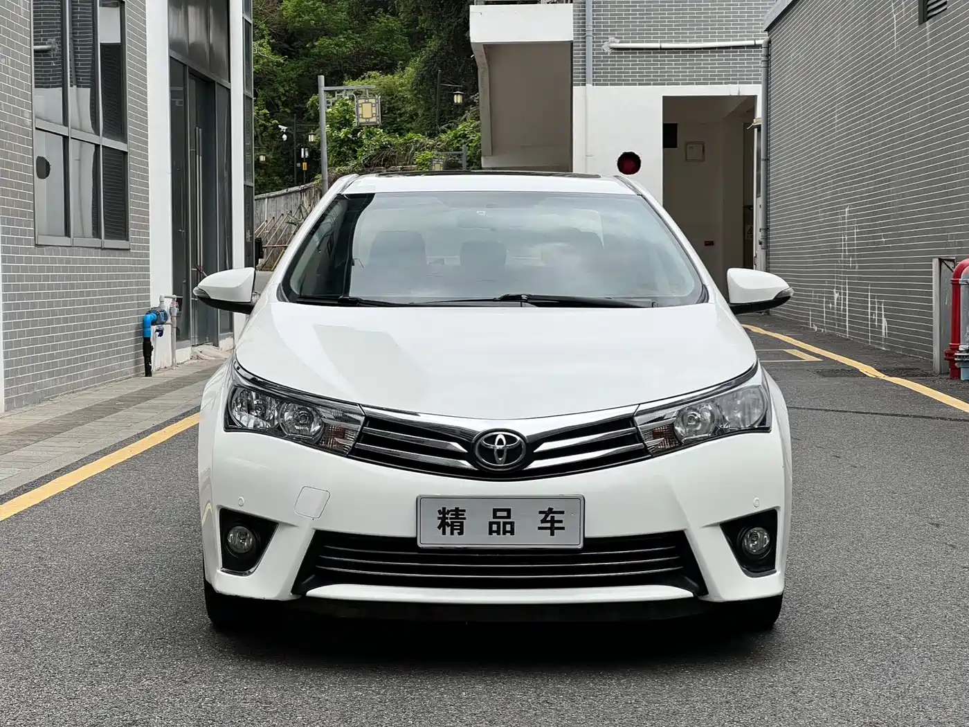 Toyota Corolla 2017 1.2T CVT GL-i фото 2