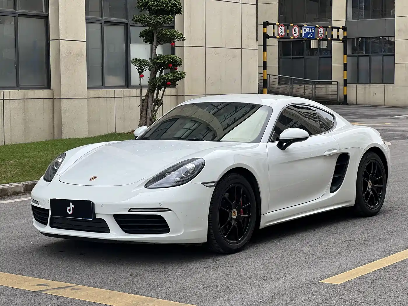 Porsche 718 2016 Cayman 2.0T